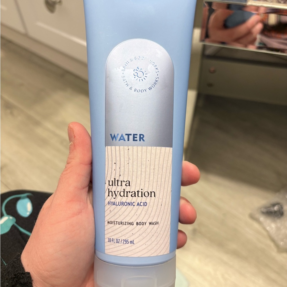 Bath & Body Works Ultra Hydration Body Wash - Blue